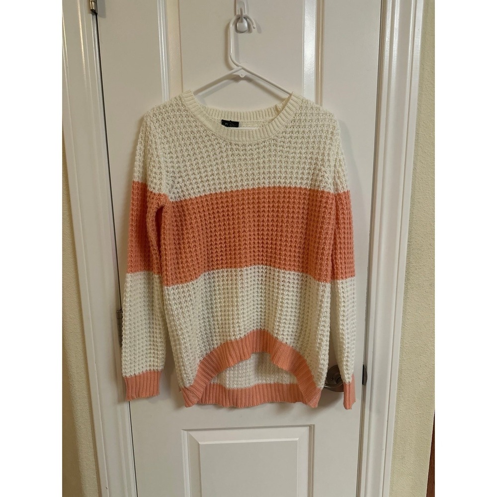 Women's Rue21 Orange /Peach& White Striped Sweater‎ HighLow, Size Large